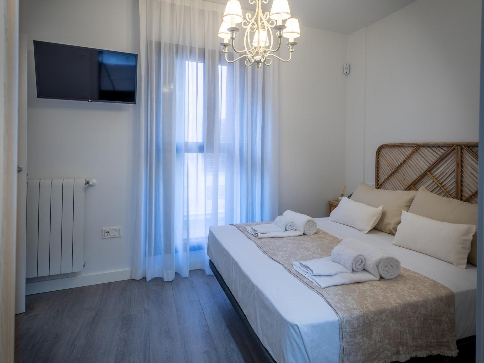 Homity Holidays - - Piedra Santa Apartment *